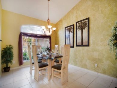Dining Table Seats 6